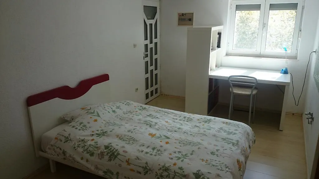 Apartments Yvonne Pakostane