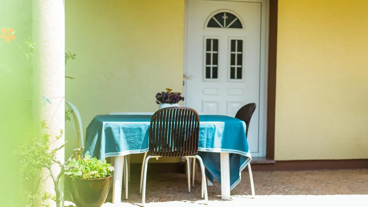 Apartments Yvonne Pakostane 0*,  Croatia