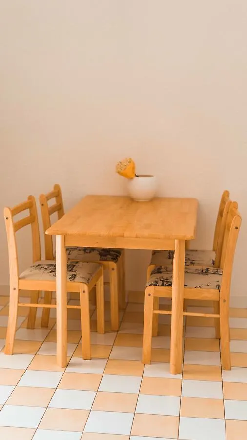 Apartments Yvonne Pakostane 0*,